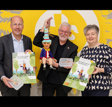 Der Kasperl macht die Welt sauber